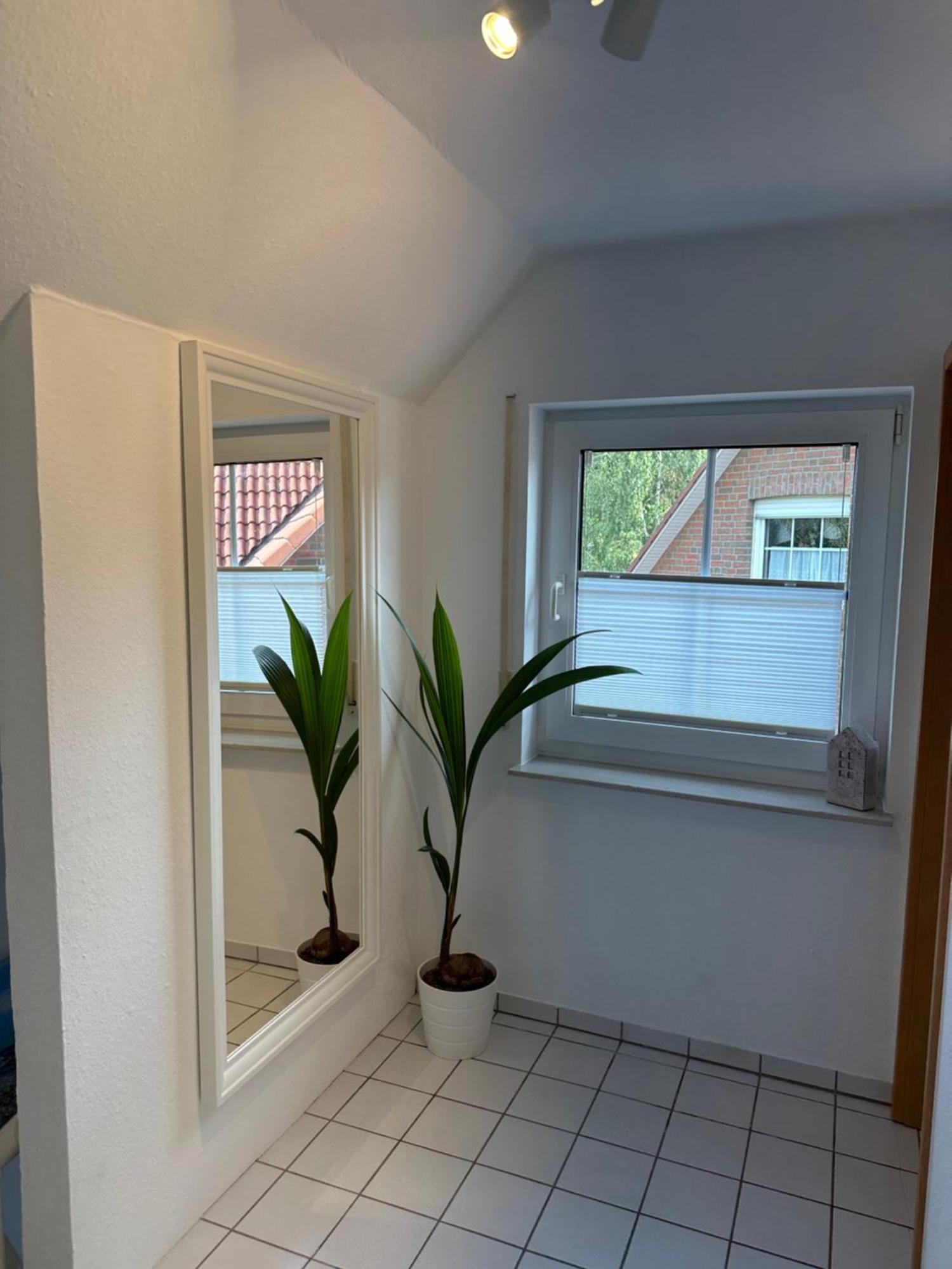 Ruhige, Kleine Ferienwohnung Шортенс Екстериор снимка